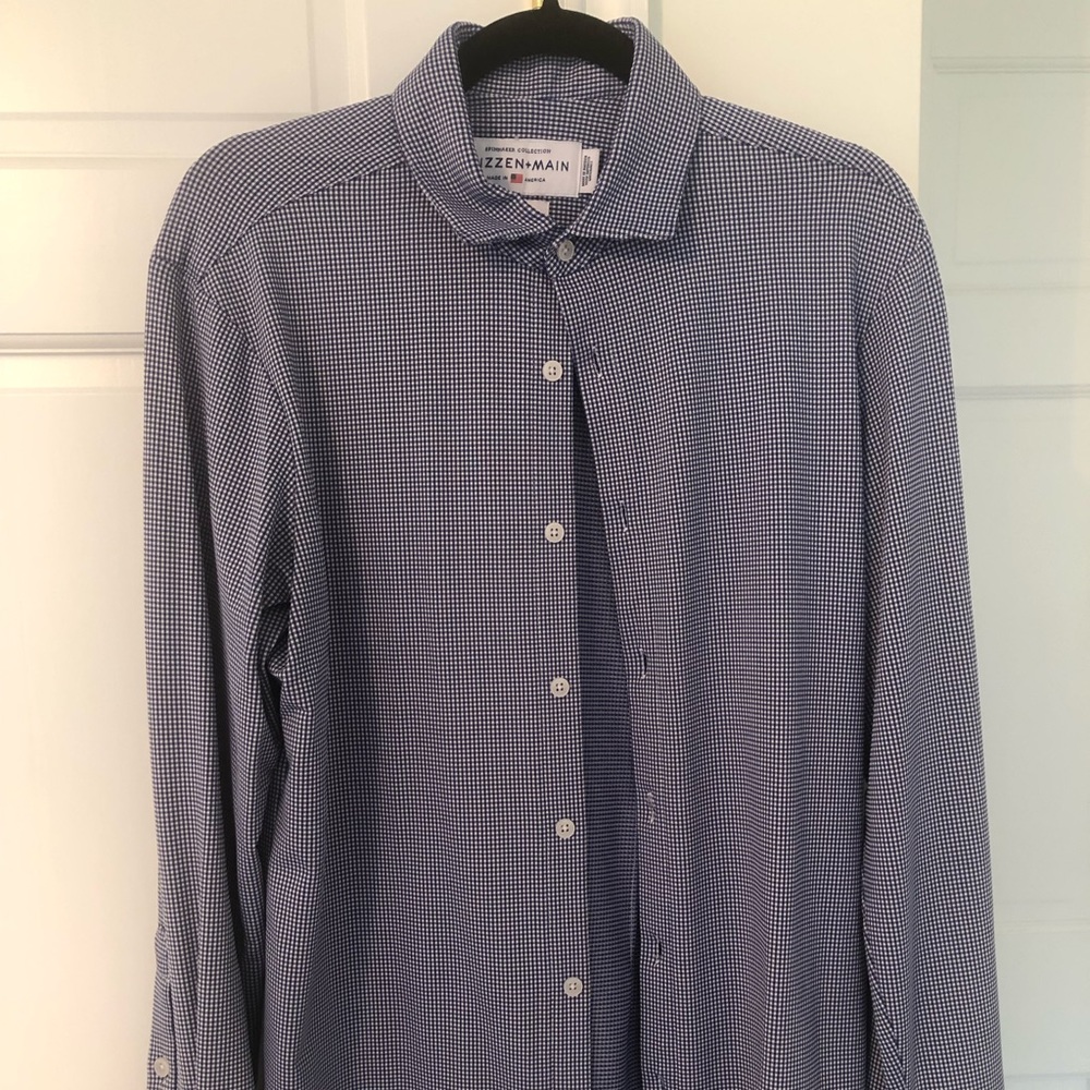Mizzen+Main Spinnaker Buttoned down shirt - Size Medium, trim fit - Blue